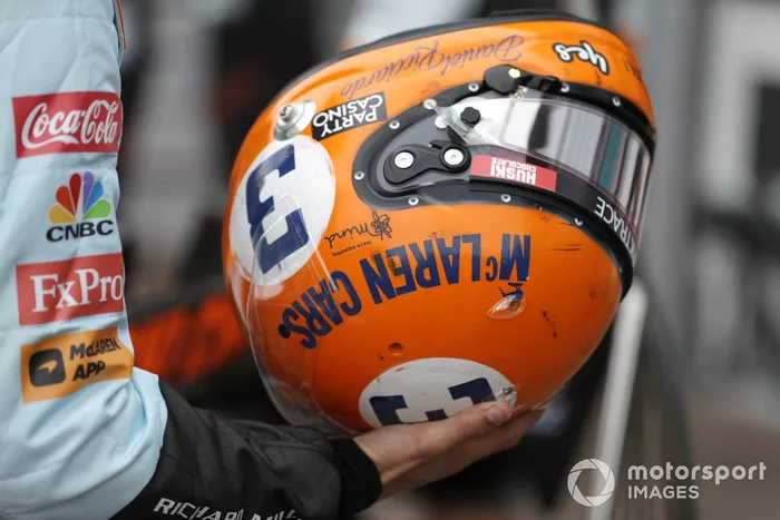 Casco de Daniel Ricciardo, McLaren 