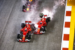 Sebastian Vettel, Ferrari SF70H, Max Verstappen, Red Bull Racing RB13, Kimi Raikkonen, Ferrari SF70H