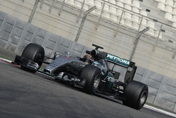 Pascal Wehrlein, Mercedes AMG F1 prueba los nuevos neumáticos Pirelli de 2017