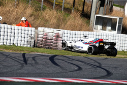 Lance Stroll, Williams FW40 crashed into a tyre barrier