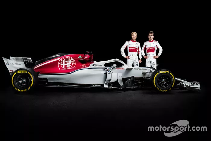 Sauber C37