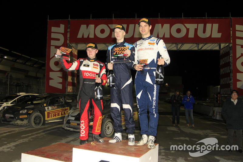 Kalle Rovanperä, Oliver Solberg et Teemu Suninen sur le podium