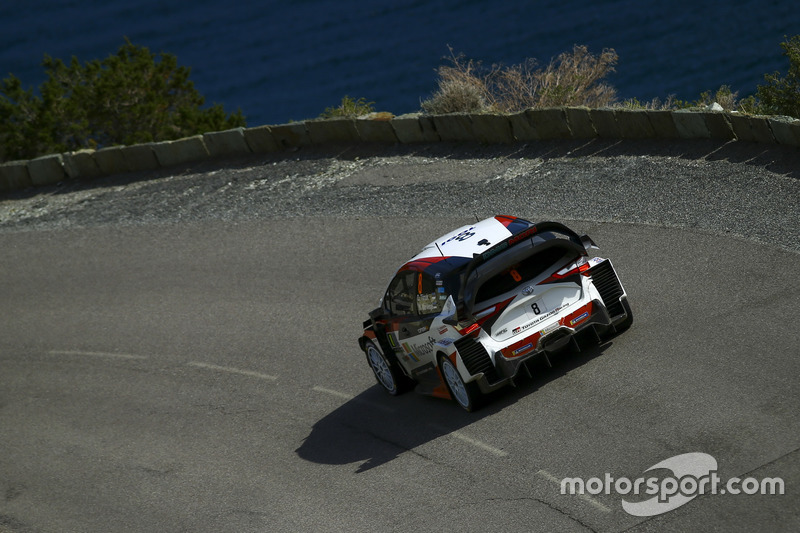 Отт Тянак и Мартин Ярвеоя, Toyota Yaris WRC