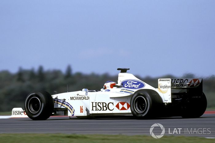 3. Rubens Barrichello 80,607 kilómetros recorridos