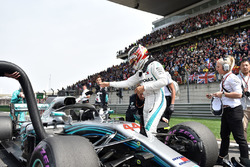 Lewis Hamilton, Mercedes-AMG F1 W09 EQ Power+ op de grid