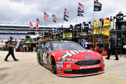 Kurt Busch, Stewart-Haas Racing, Ford Fusion Haas Automation/Monster Energy