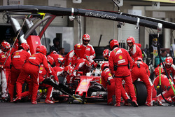Пит-стоп: Себастьян Феттель, Ferrari SF16-H