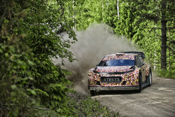 Kris Meeke prova la Citroën C3 WRC 2017