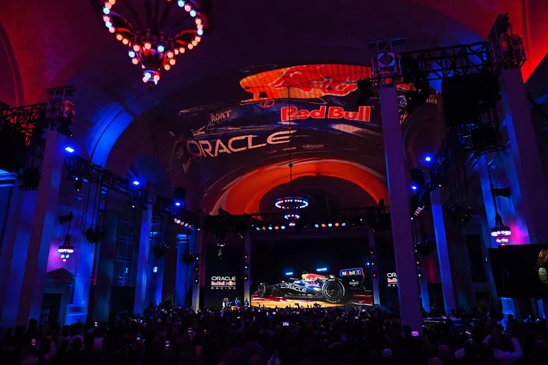 Lancement de Red Bull Racing
