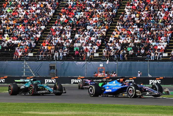 Lance Stroll, Aston Martin Racing, Alexander Albon, Williams