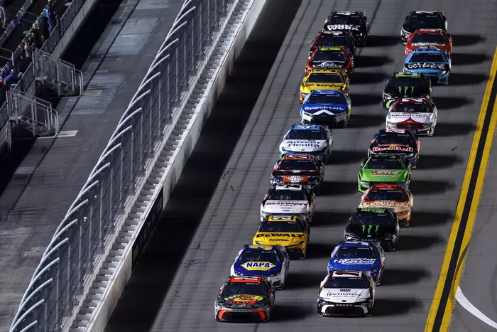 Chase Briscoe, Joe Gibbs Racing Toyota, Denny Hamlin, Joe Gibbs Racing Toyota