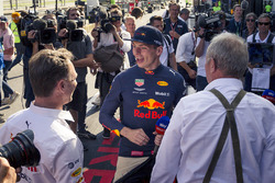Race winner Max Verstappen, Red Bull Racing celebrates with Christian Horner, Red Bull Racing Team Principal and Dr Helmut Marko, Red Bull Motorsport Consultant