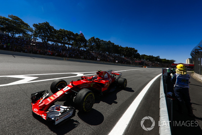 Another issue for Raikkonen on the starting grid