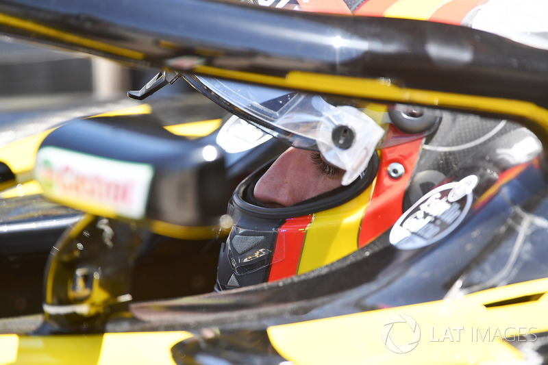 Карлос Сайнс-мол., Renault Sport F1 Team R.S. 18