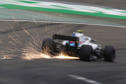 Сергій Сироткін, Williams FW41 Mercedes, іскрить