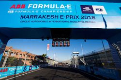 La recta principal y la meta