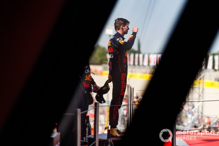 Podio: ganador Max Verstappen, Red Bull Racing