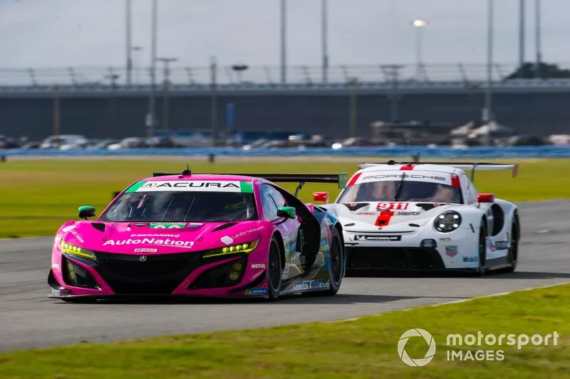 #86 Meyer Shank Racing w/Curb-Agajanian Acura NSX GT3, GTD: Mario Farnbacher, Matt McMurry, Shinya Michimi, Jules Gounon
