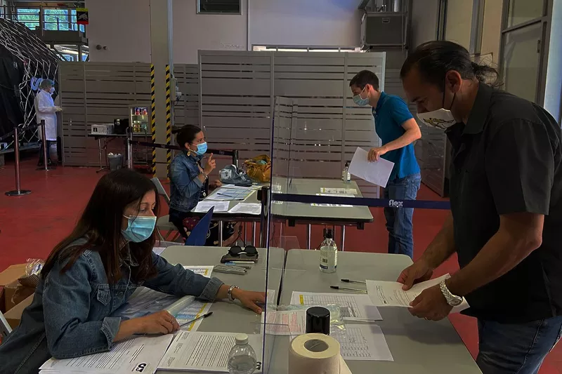 Prueba de serología en la fábrica de Scuderia Alpha Tauri