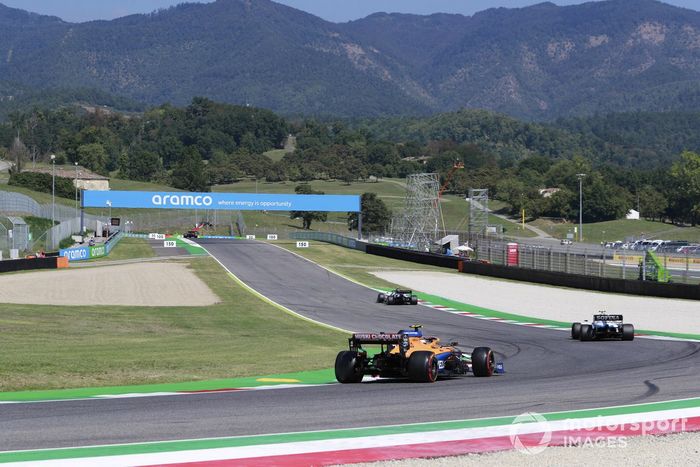 Nicholas Latifi, Williams FW43, Lando Norris, McLaren MCL35