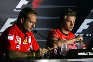 Rubens Barrichello, Ferrari et Kimi Raikkonen, McLaren