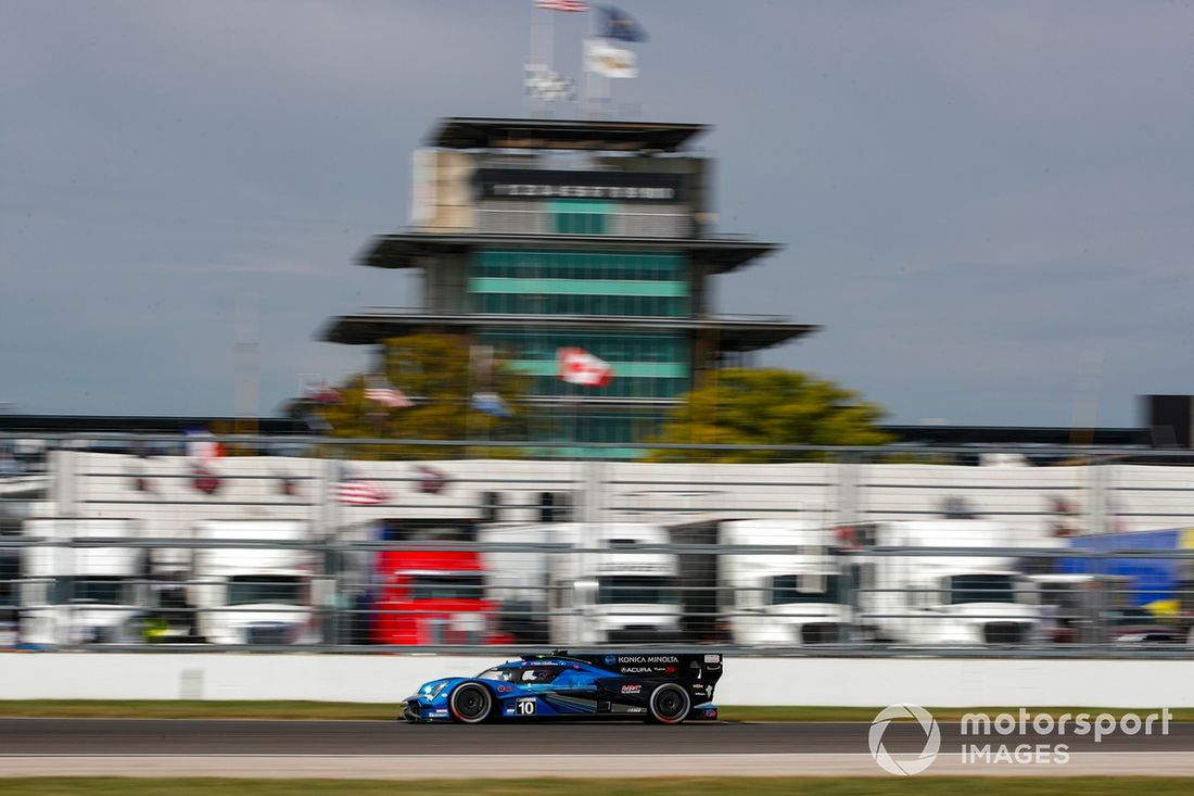 #10 Wayne Taylor Racing con Andretti Acura ARX-06: Ricky Taylor, Filipe Albuquerque