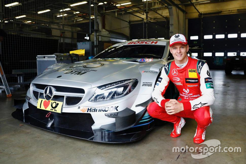 Мік Шумахер в машині Mercedes-AMG C63 DTM
