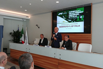 Presidente dell'ACI, Angelo Sticchi Damiani, Presidente del Autodromo Nazionale Monza SIAS spa, Giuseppe Redaelli, l'autore Aldo Drudi