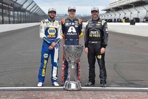 Chase Elliott, Hendrick Motorsports, Chevrolet Camaro NAPA Auto Parts Jimmie Johnson, Hendrick Motorsports, Chevrolet Camaro Lowe's for Pros Alex Bowman, Hendrick Motorsports, Chevrolet Camaro Axalta