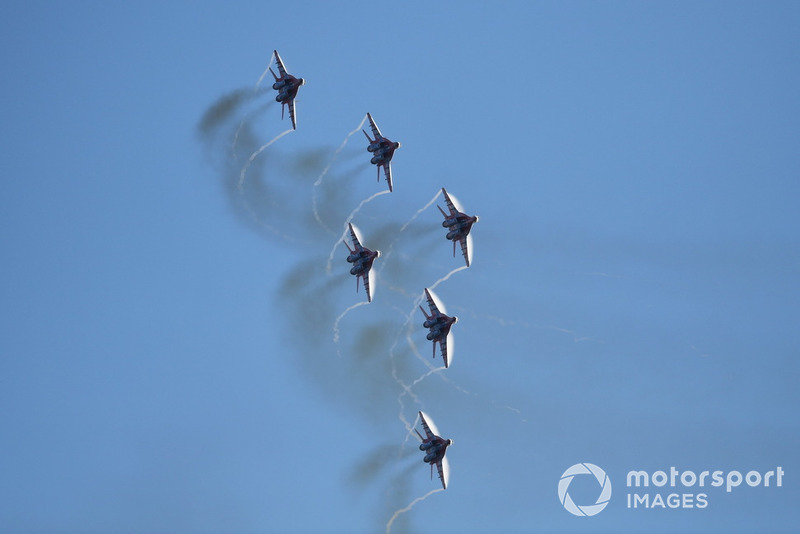 Swifts aerobatic team air display