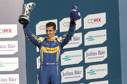 Podio: tercer lugar Sébastien Buemi, Renault e.Dams