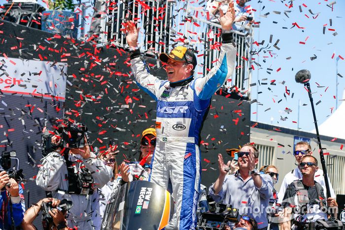 O brasileiro conseguiu o feito ao lado de John Pew, no comando da Ligier JS P2 Honda HPD