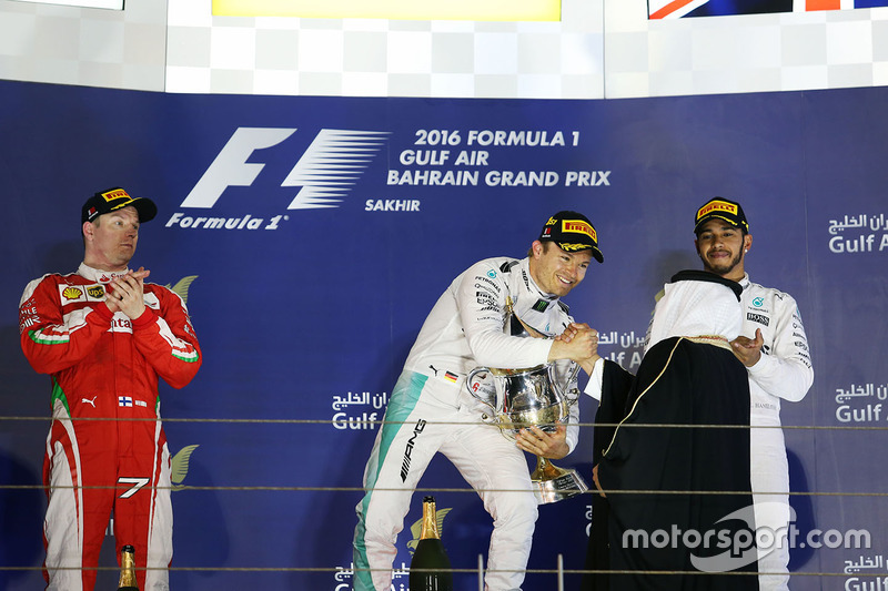 Podium: Siegr Nico Rosberg, Mercedes AMG F1 Team; 2. Kimi Räikkönen, Ferrari; 3. Lewis Hamilton, Mer