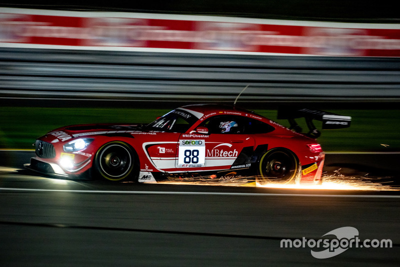 #88 Mercedes-AMG Team Akka ASP Mercedes-AMG GT3: Felix Serralles, Daniel Juncadella, Tristan Vautier