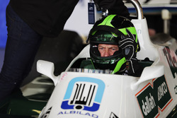 Williams FW07