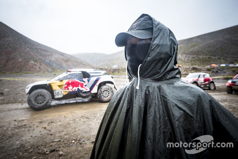 3. #307 Peugeot Sport Peugeot 3008 DKR: Сіріль Депре, Давід Кастера