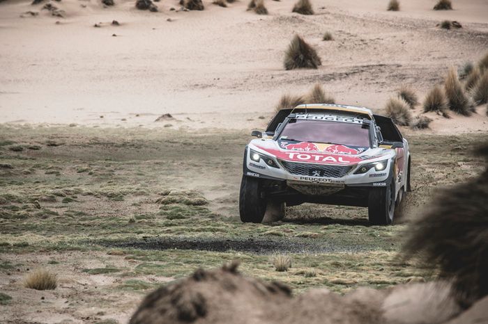 #300 Team Peugeot Sport, Peugeot 3008 DKR: Stéphane Peterhansel, Jean-Paul Cottret