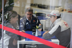 Monisha Kaltenborn, Team Principal de Sauber et Esteban Gutierrez, Haas F1 Team