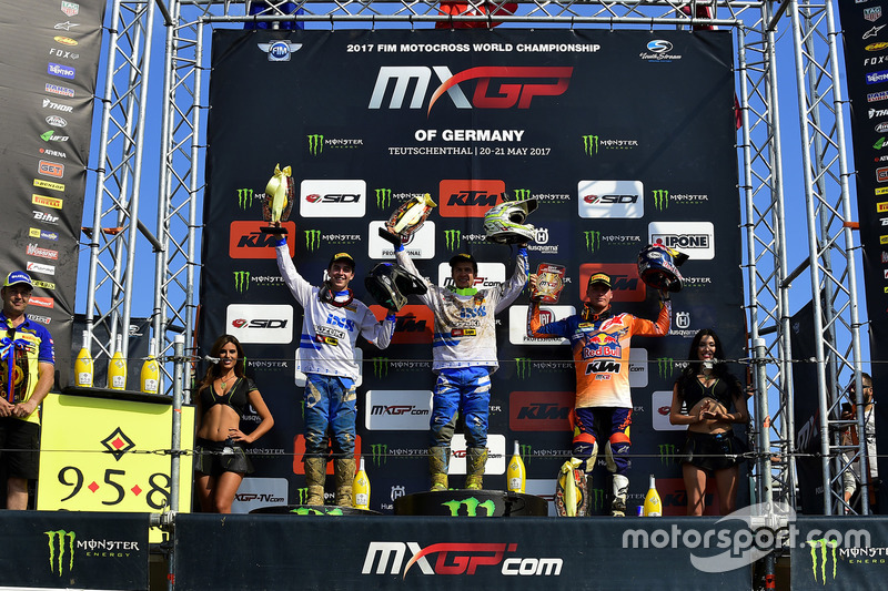 Podio MX2