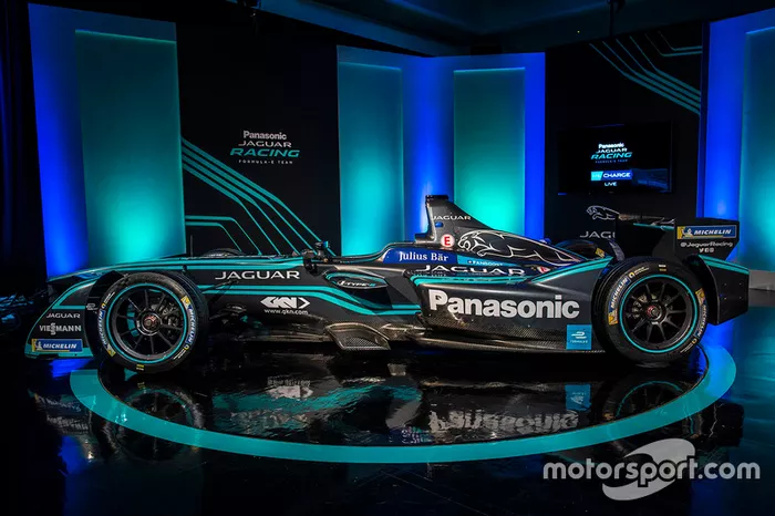 Présentation de la livrée Jaguar Racing