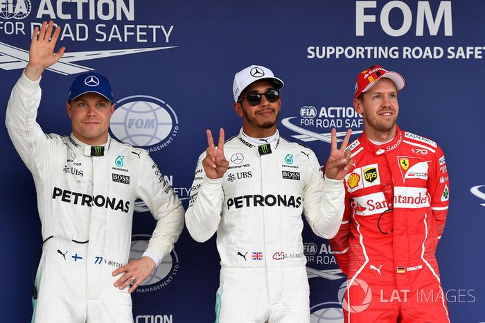 Pole para Lewis Hamilton, Mercedes AMG F1, segundo, Valtteri Bottas, Mercedes AMG F1, tercero, Sebastian Vettel, Ferrari