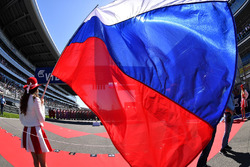 Grid girl and Russian flag