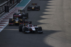 Нобухару Мацушита, ART Grand Prix, и Антонио Джовинацци, PREMA Racing