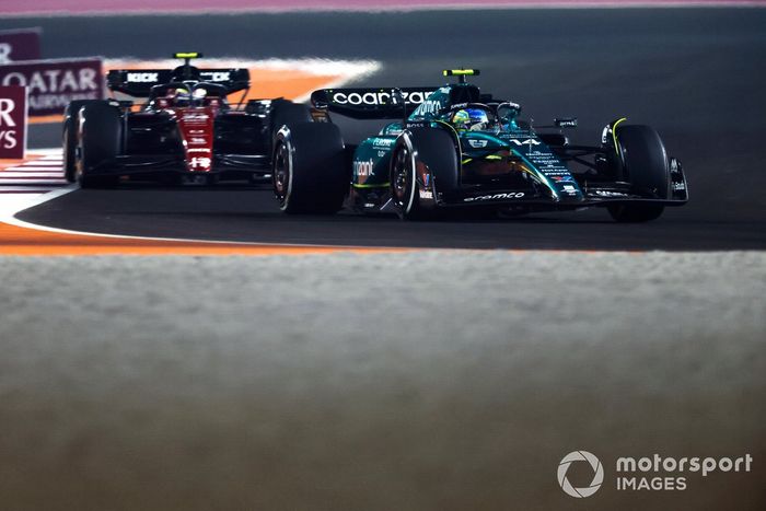 Fernando Alonso, Aston Martin AMR23, Zhou Guanyu, Alfa Romeo C43