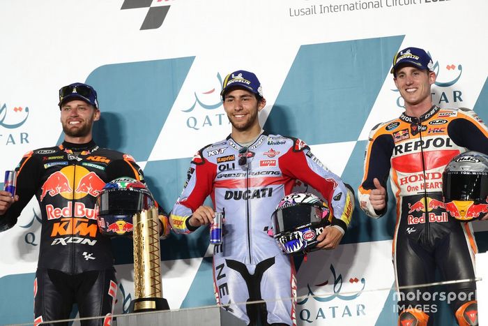Podio: Ganador de la carrera Enea Bastianini, Gresini Racing, segundo Brad Binder, Red Bull KTM Factory Racing, tercero Pol Espargaro, Repsol Honda Team