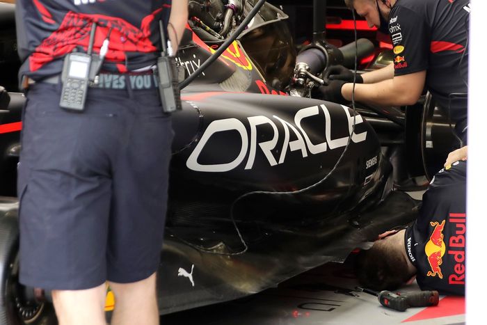 Red Bull Racing RB18 detalle de los pontones