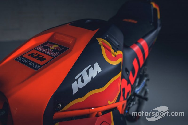 Мотоцикл Пола Еспаргаро, Red Bull KTM Factory Racing