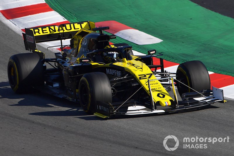 Nico Hulkenberg, Renault F1 Team R.S. 19 with front wing device