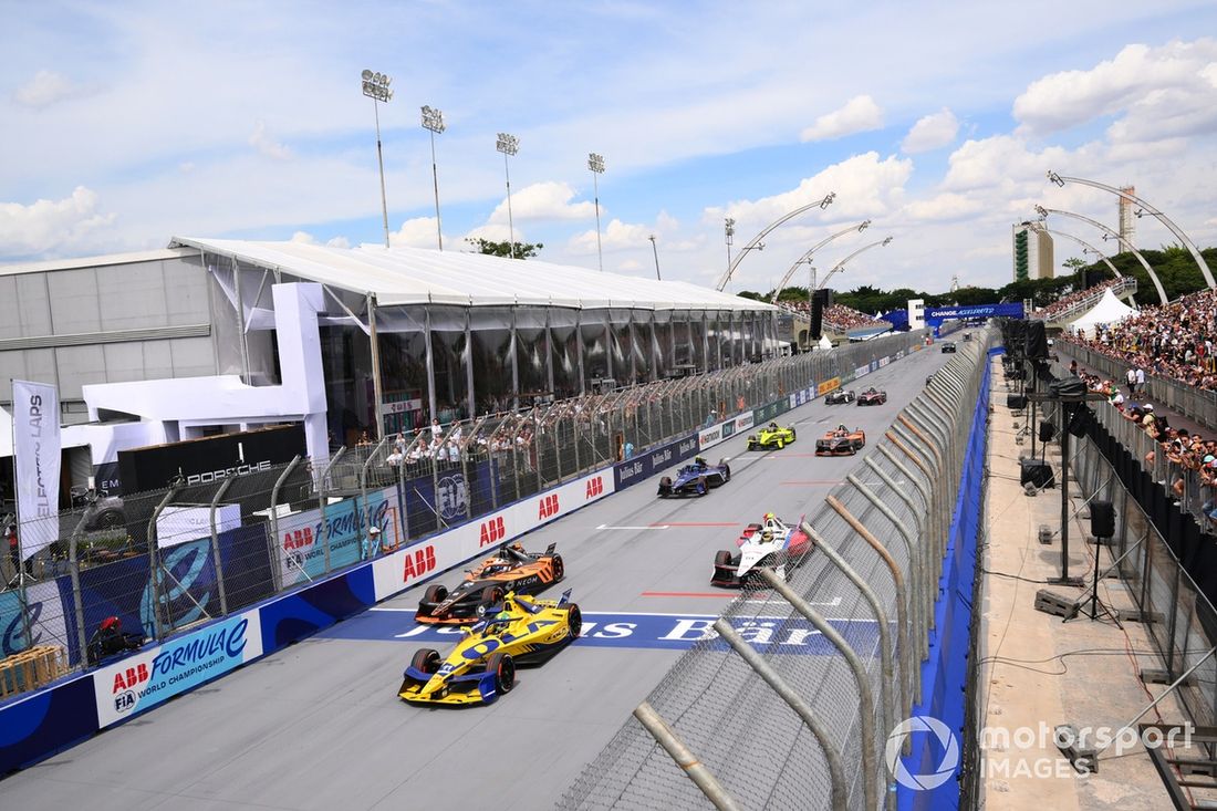 Lucas di Grassi Lola Yamaha ABT Formula E Team Lola-Yamaha T001 Sam Bird NEOM McLaren Formula E Team Nissan e-4ORCE 05, Nico Muller Andretti Formula E Porsche 99X Elect