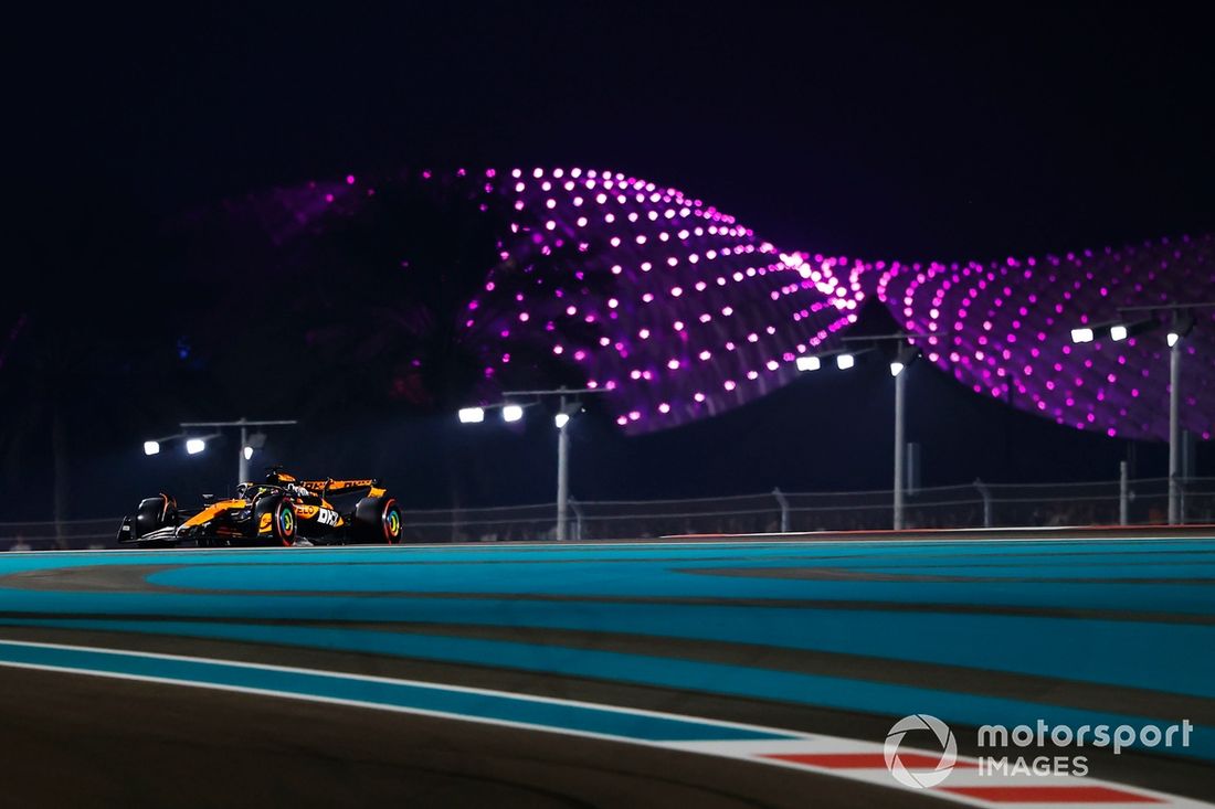 Oscar Piastri, McLaren MCL38